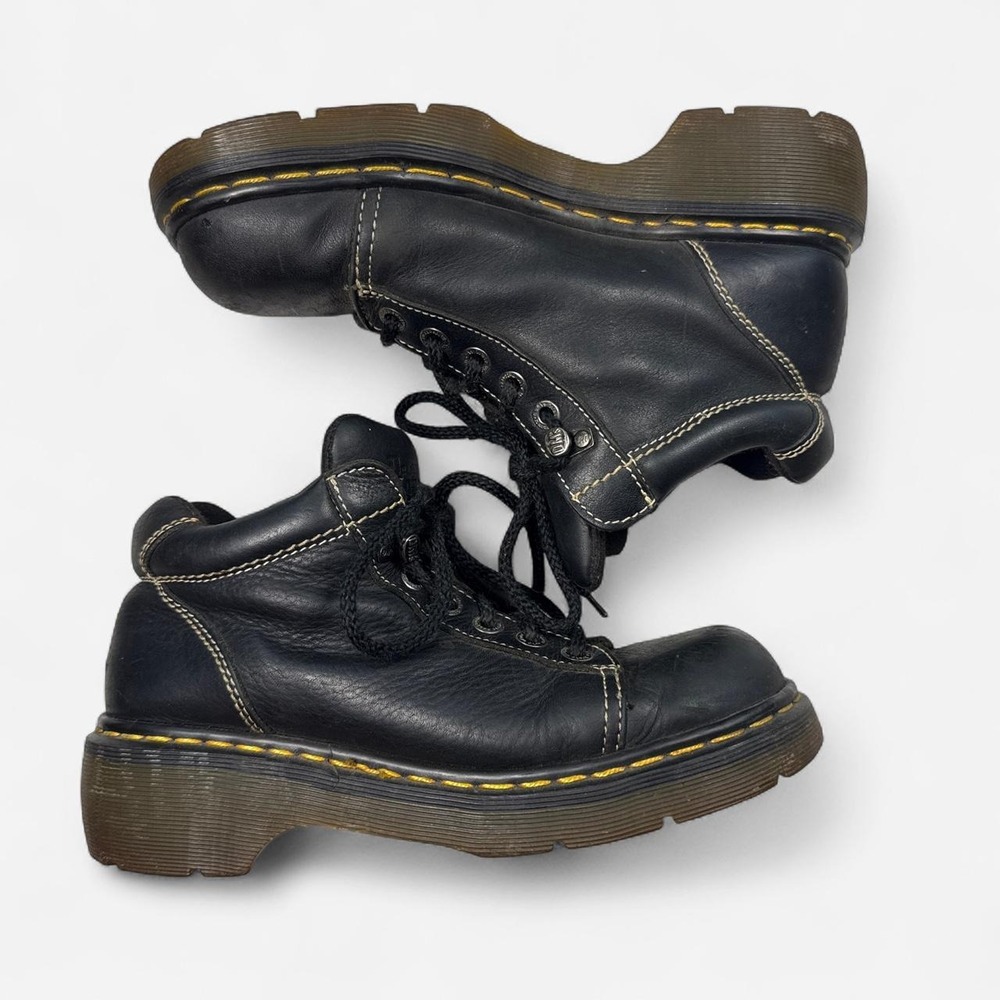 Vintage Dr. Martens 8542 black leather boots, made in England, UK 8 / US 9